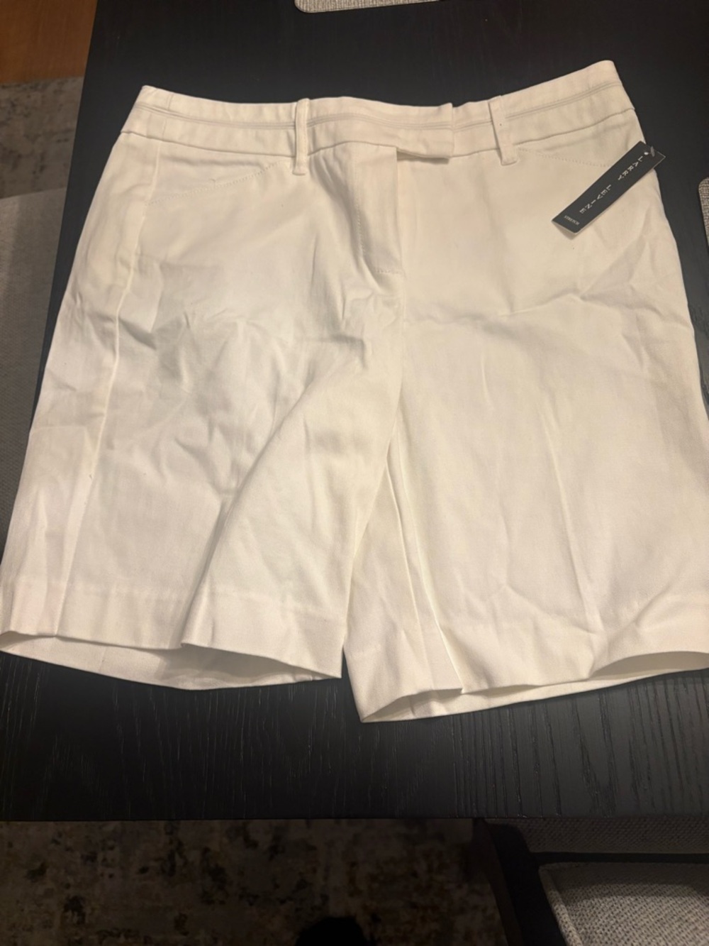 Larry Levine White Women's Bermuda Shorts